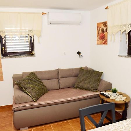 Apartman Bingo Josipdol Luaran gambar