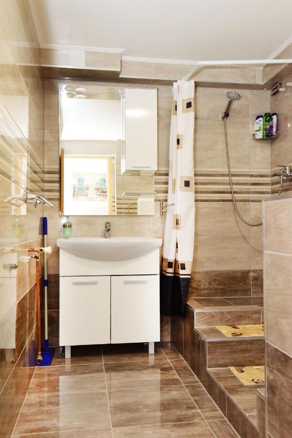 Apartman Bingo Josipdol Luaran gambar