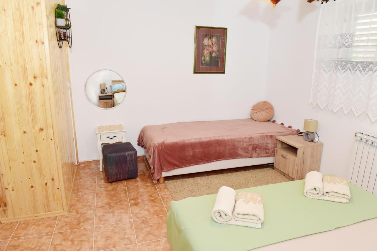 Apartman Bingo Josipdol Luaran gambar